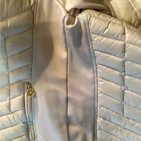 MICHAEL Michael Kors Down Puffer Hooded Jacket - Picture 3 of 5